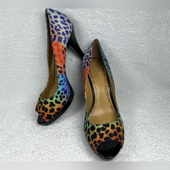 Nine West, peep toe, multi colored, animal print 4 inch heels - Picture 6 of 6